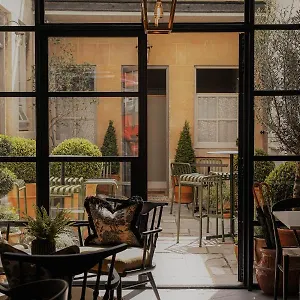 4* Locanda The Yard In